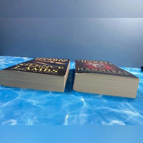 Paperback Novels - The Silence of the Lambs & Hannibal - - Picture 3 of 8